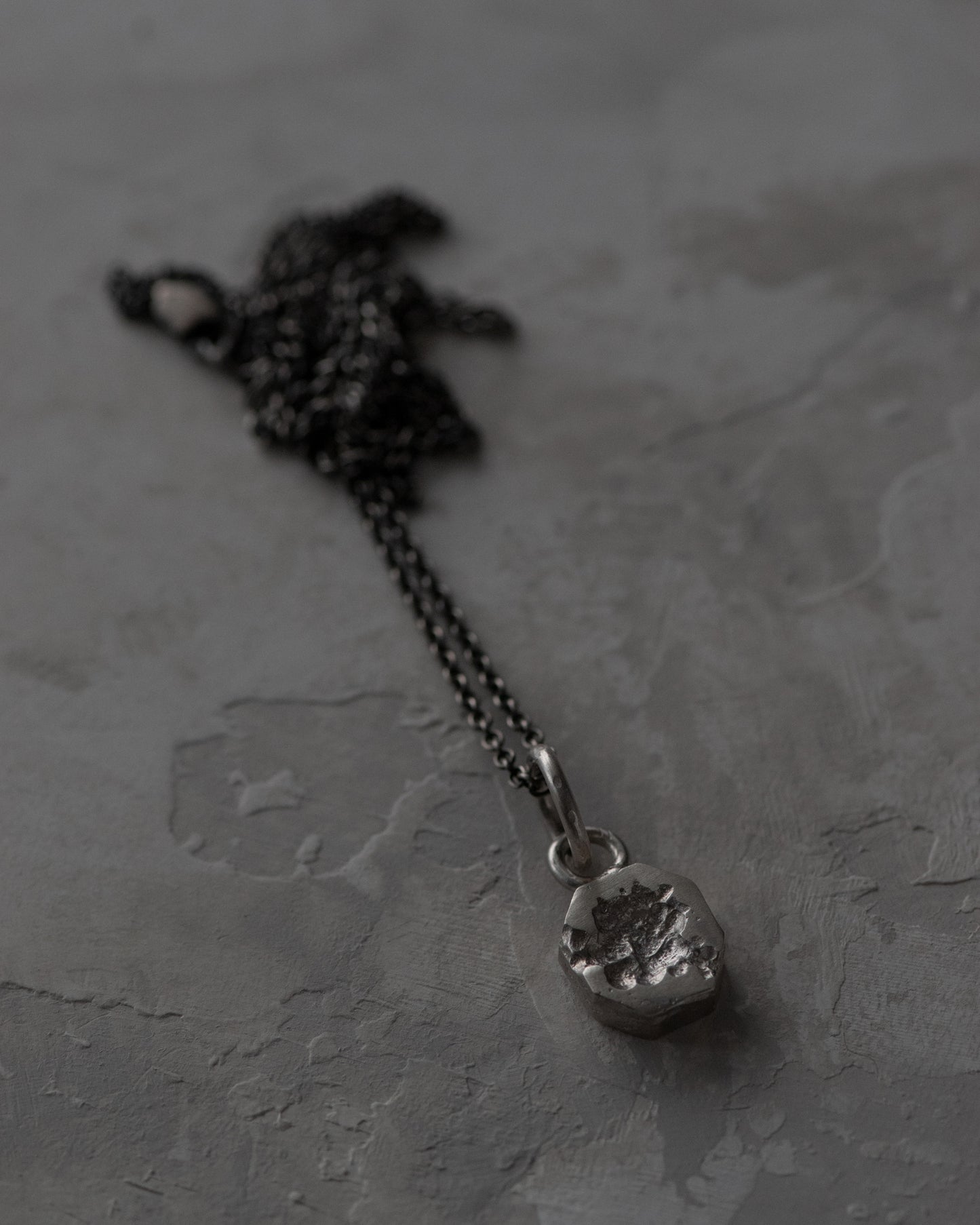 rhod-necklace-white