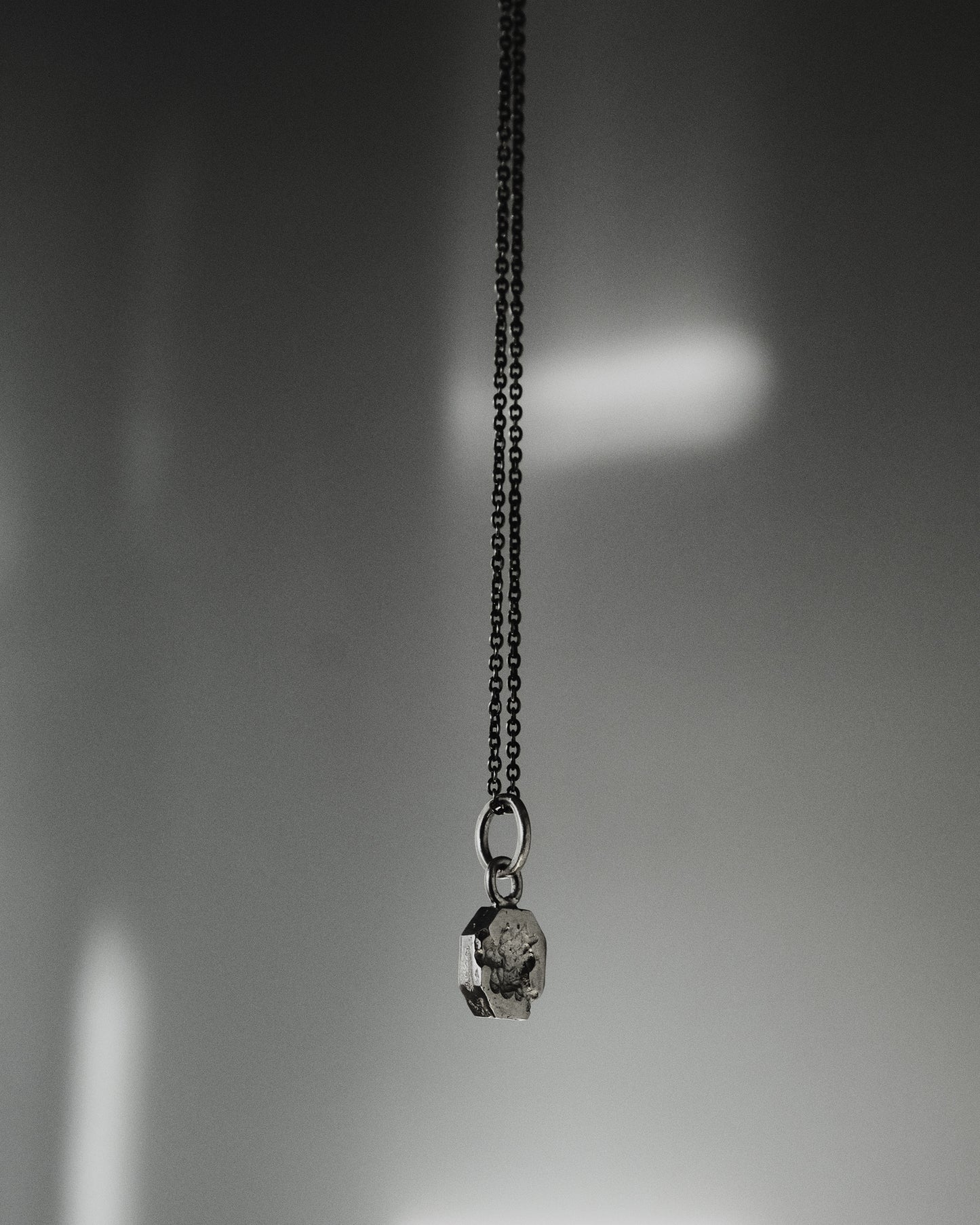 rhod-necklace-white