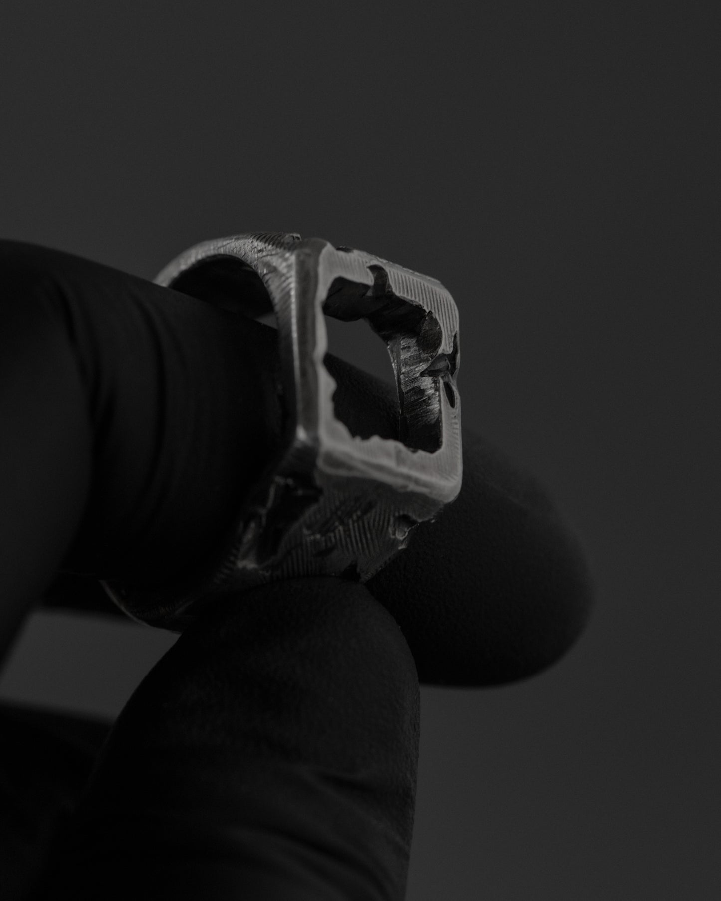 echoforg-carved-square-signet-ring