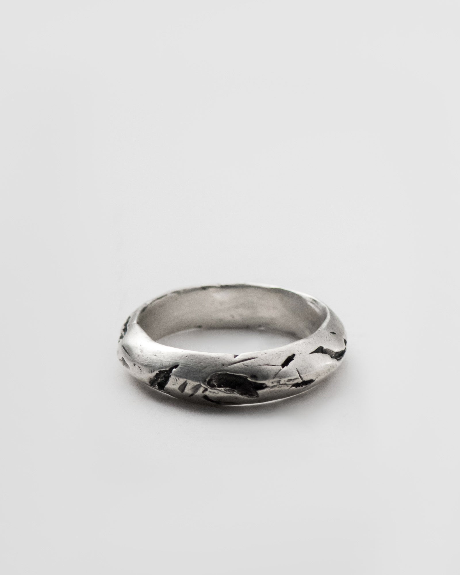 chasm-ring