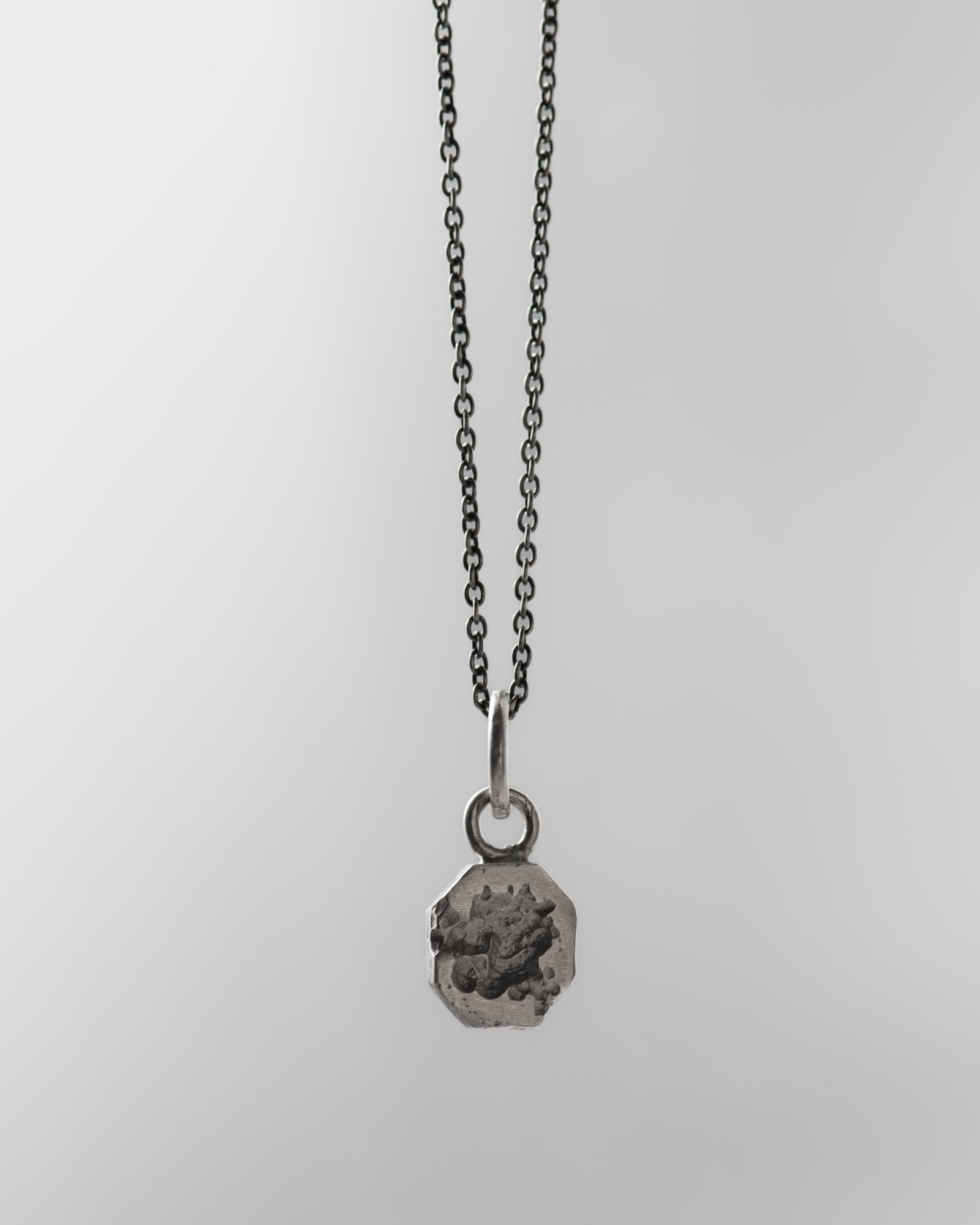 rhod-necklace-white